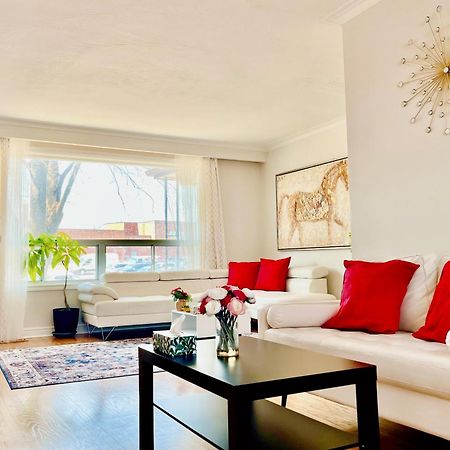 Готель Sunny House - Main Floor, Free Parking, In Торонто Екстер'єр фото